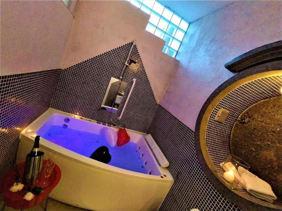 Апартаменти Zentral Club Neutron-Jacuzzi Belmonte De Miranda Екстер'єр фото