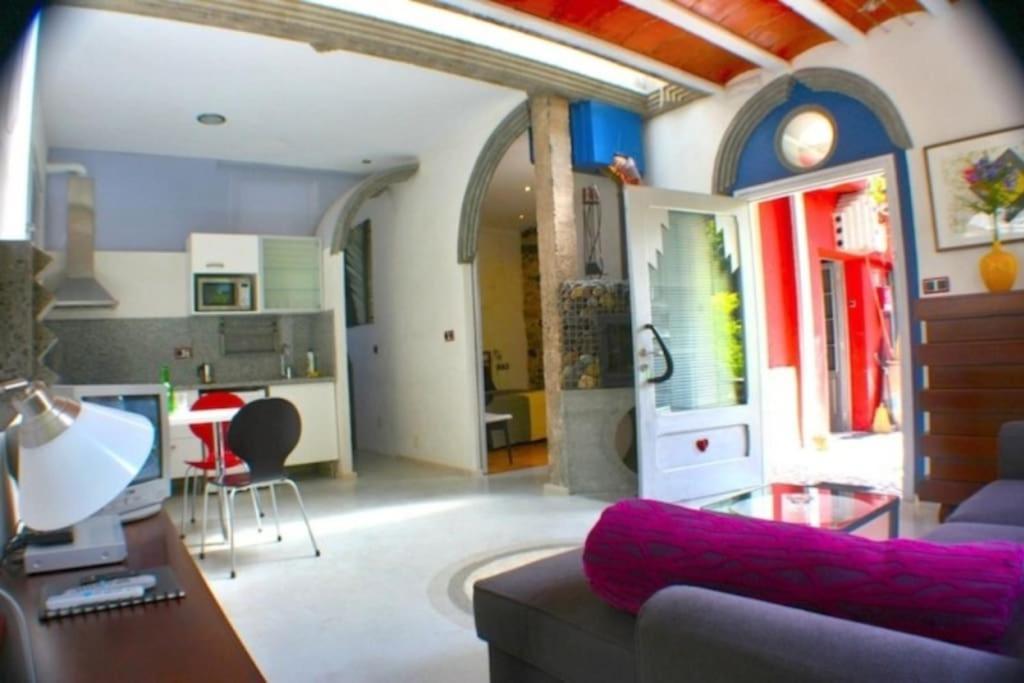 Апартаменти Zentral Club Neutron-Jacuzzi Belmonte De Miranda Екстер'єр фото