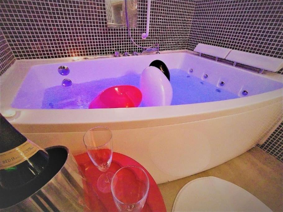 Апартаменти Zentral Club Neutron-Jacuzzi Belmonte De Miranda Екстер'єр фото